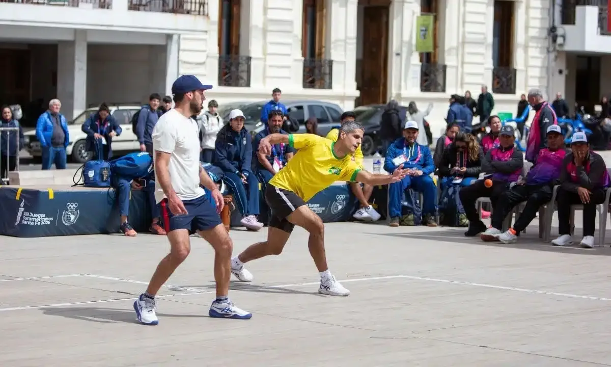Filipe Otheguy bate chileno e disputa vaga na final do Frontball