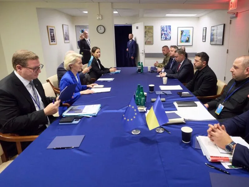 Críticas da Ucrânia marcam retirada de dois nomes das sanções da UE