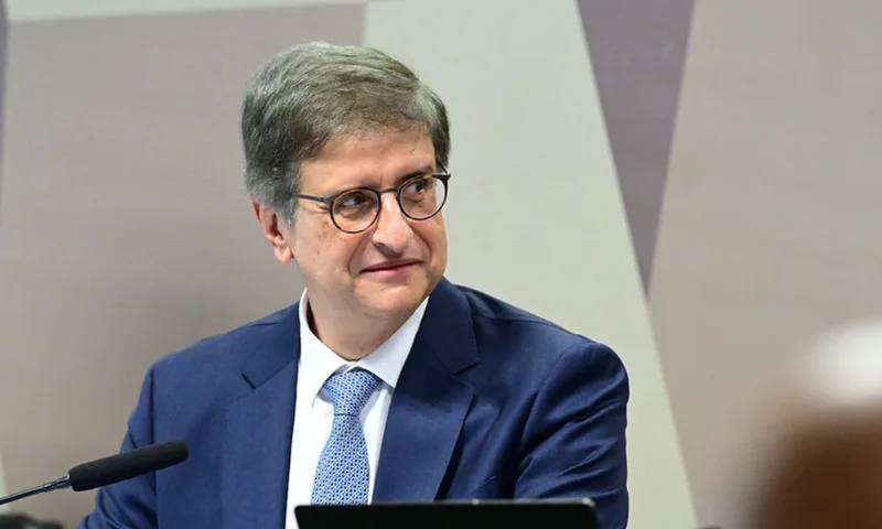 Conselho do MPF rejeita investigação contra Gonet por 2 votos a 1