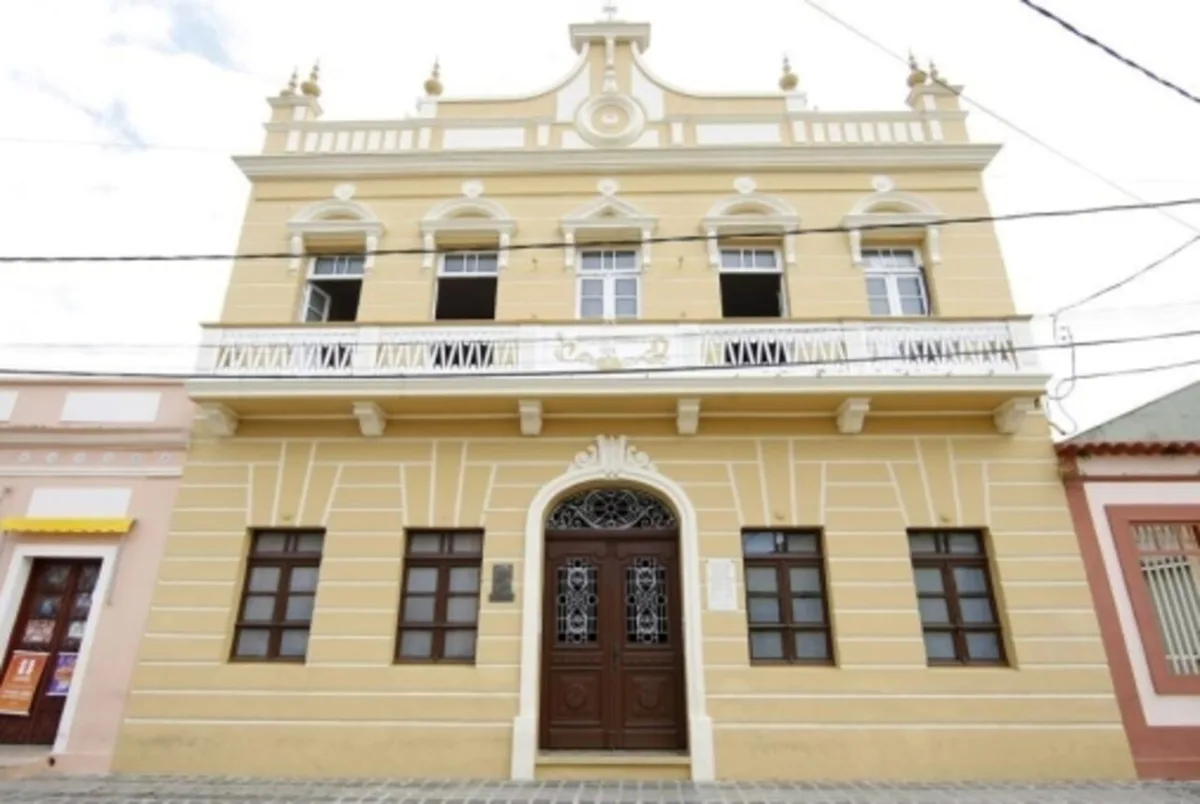 TSE forma maioria para cassar prefeita e vice de Antonina