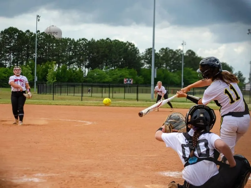 Softbol volta às Olimpíadas e oferece opção de esporte coletivo