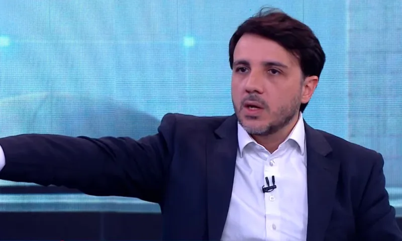 Renan Santos defende capacidade nuclear e admite rever tratado internacional