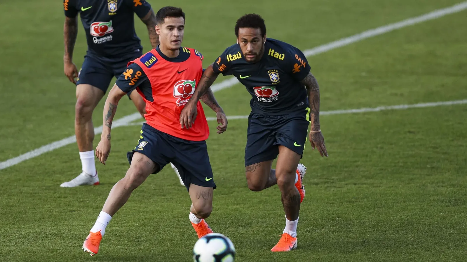 Santos aposta em vínculo até dezembro para testar retorno de Philippe Coutinho