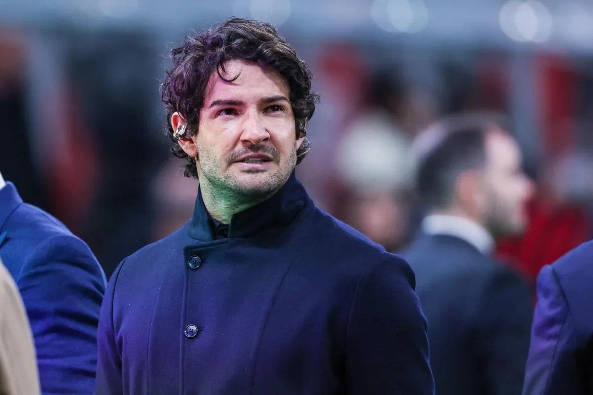 Pato assume função administrativa em investimento no Northampton Town