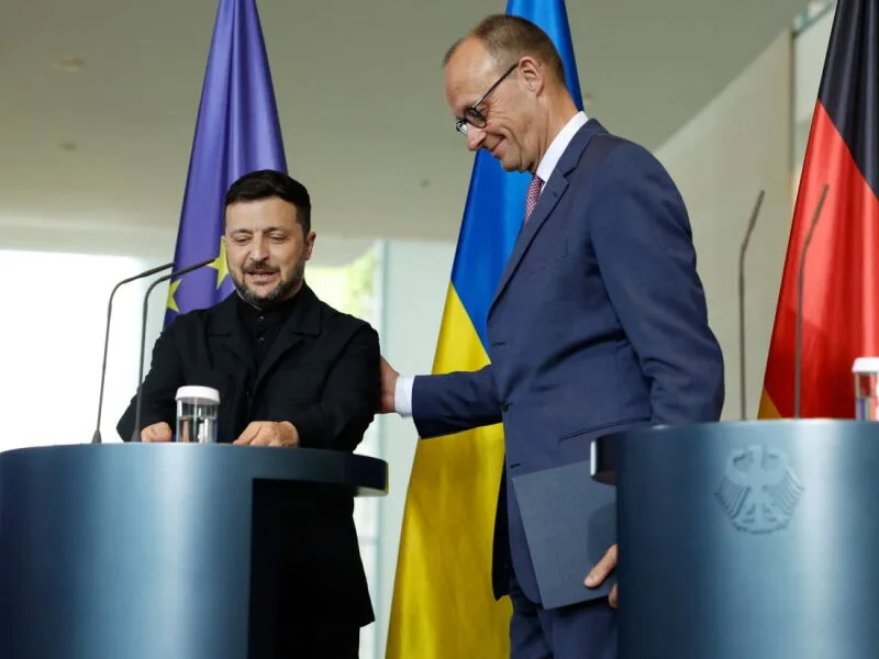 Alemanha amplia apoio militar e energético à Ucrânia durante visita de Merz