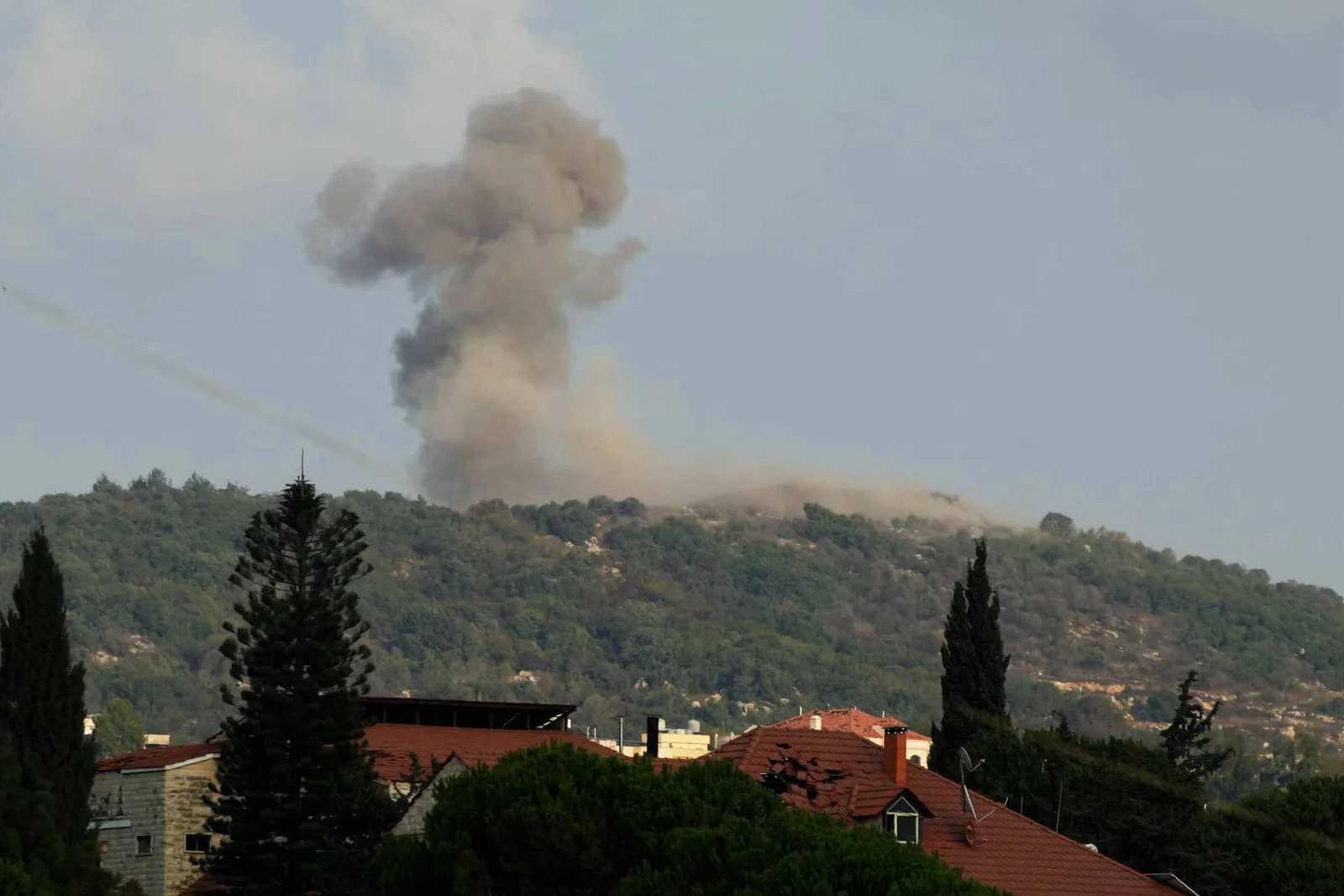 Israel manterá posição no sul do Líbano até desarmamento do Hezbollah