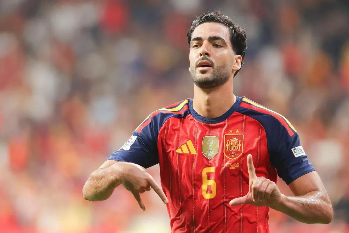 Espanha chega a 40 jogos sem derrota e supera marcas históricas