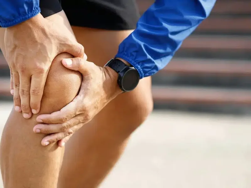 Treino concentrado no fim de semana não elevou risco geral de osteoartrite