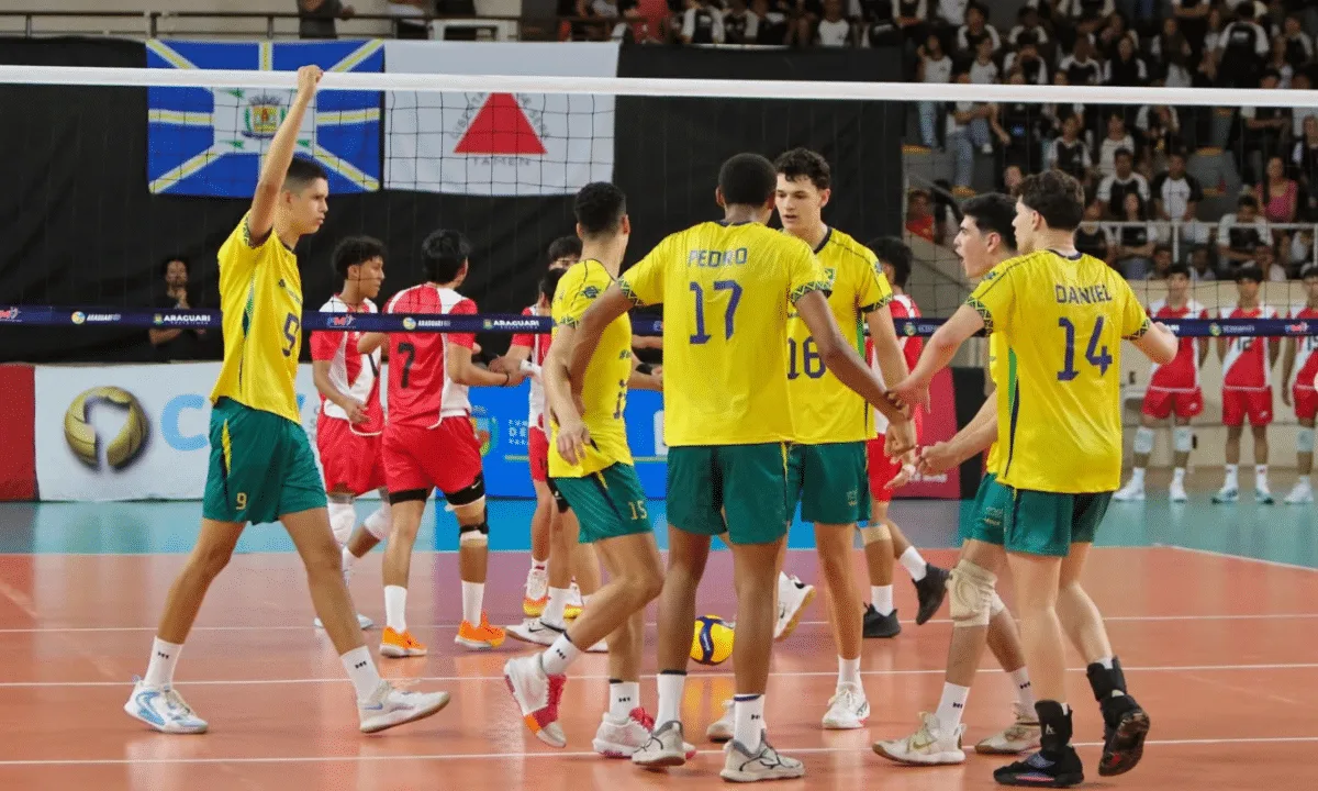 Brasil supera Peru por 3 a 0 na estreia do Sul-Americano Sub-19