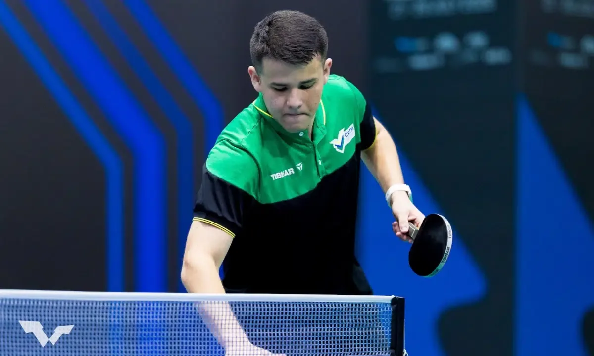 Theo Cruz é vice-campeão nas duplas mistas Sub-19 em Buenos Aires
