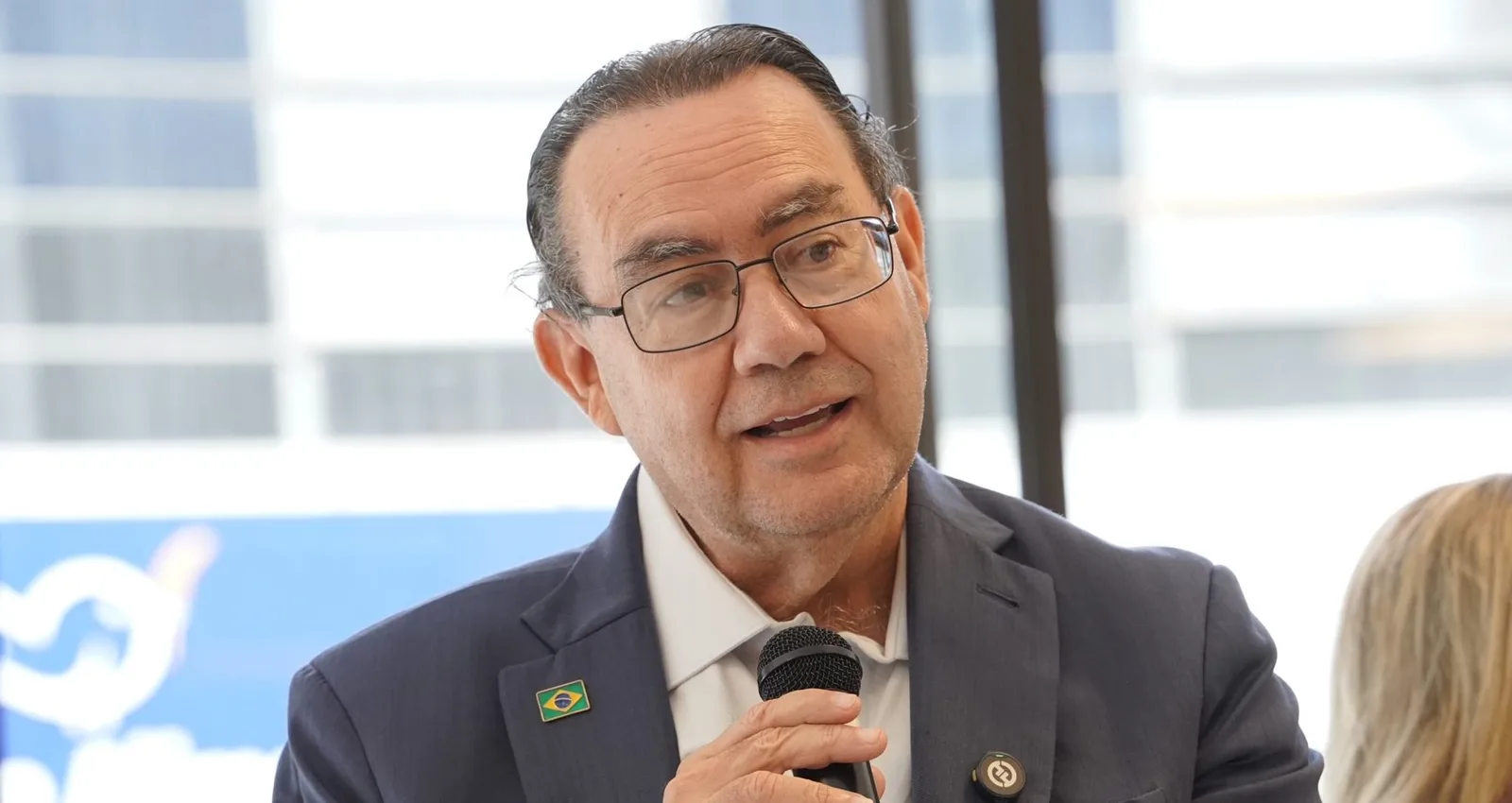 Augusto Cury rejeita apoio a Lula e impõe condições a Flávio Bolsonaro