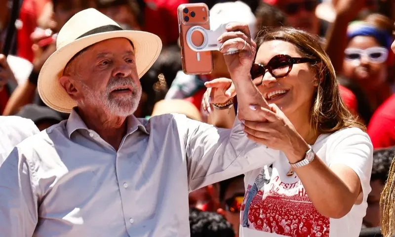 Campanha de Lula vai denunciar Meta ao TSE e à ANPD