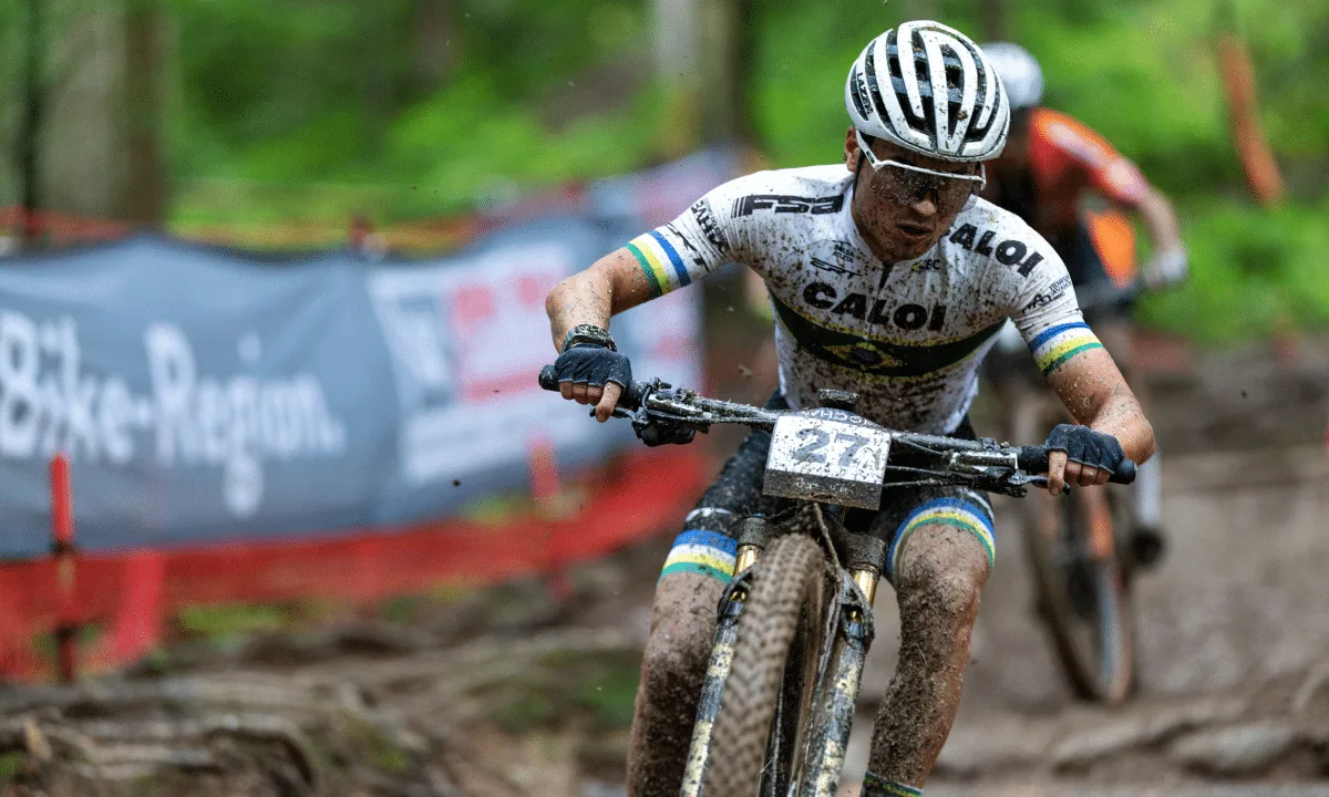 Ulan Galinski termina em 24º na Copa do Mundo de mountain bike em Utah