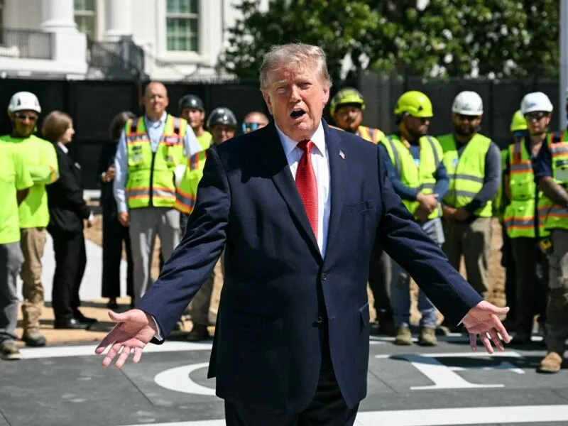 Trump diz que EUA controlam Ormuz e não descarta novo ataque ao Irã