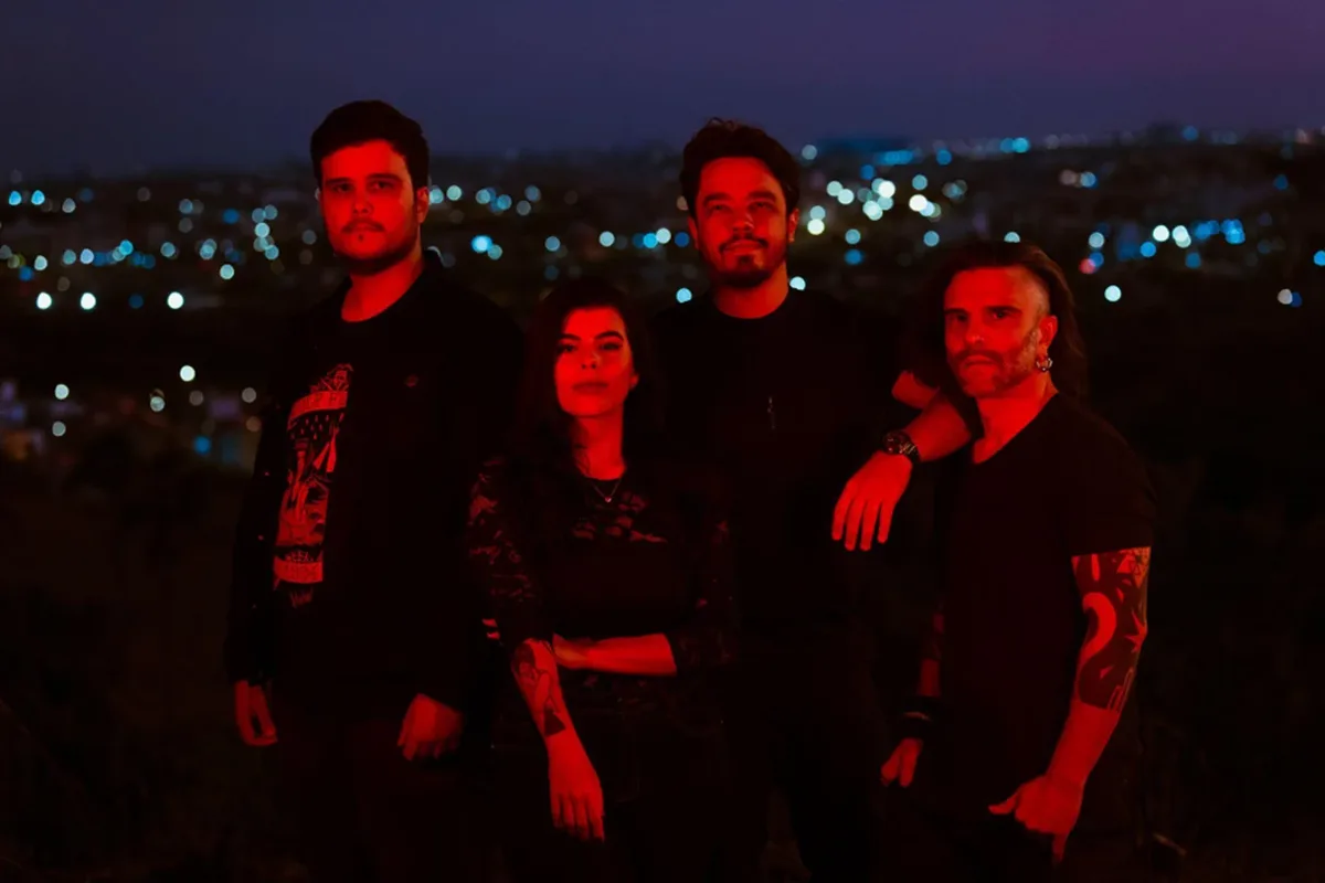 Malice reúne 15 faixas e amplia experimentação em “Sob a Pele”