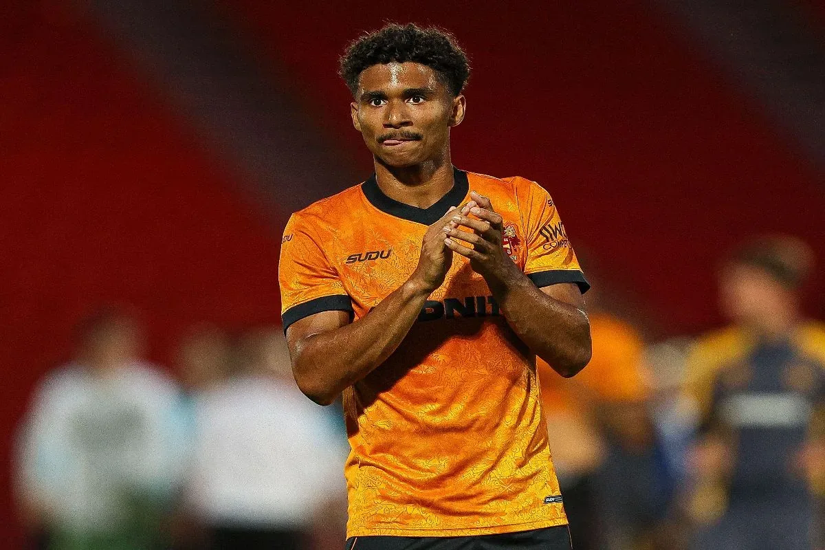 Pedro Lima chega ao São Paulo para disputar vaga na lateral direita
