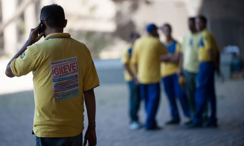 TST adia decisão sobre greve dos Correios para quinta-feira
