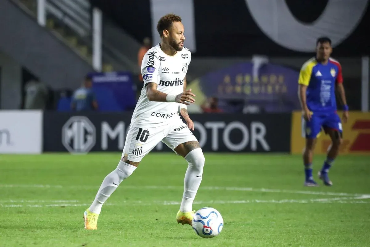 Neymar ganha papel central na montagem do elenco do Santos