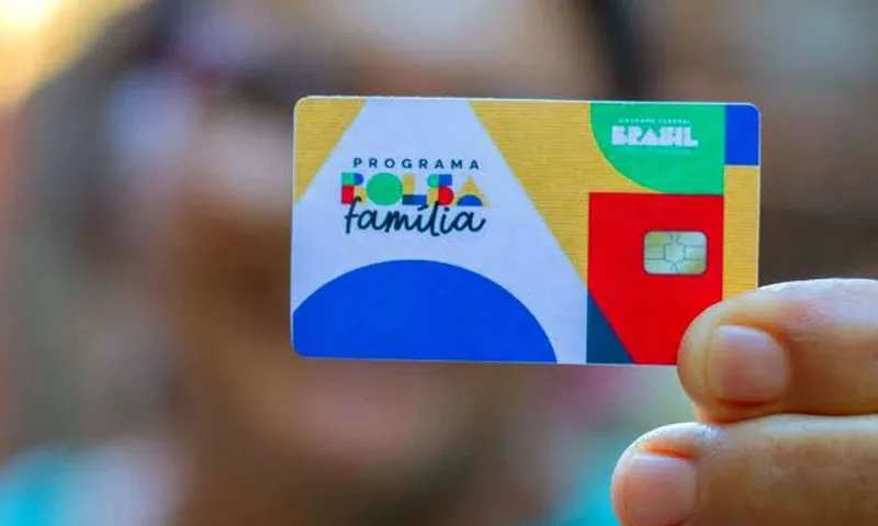Gilmar Mendes valida reajuste de 15% no Bolsa Família