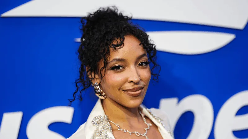 Tinashe enfrenta pressão antes do lançamento de Popstar