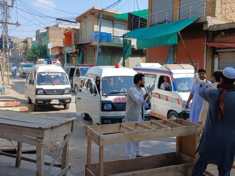 Ataque atribuído ao TTP mata oito pessoas em Kohat, no Paquistão