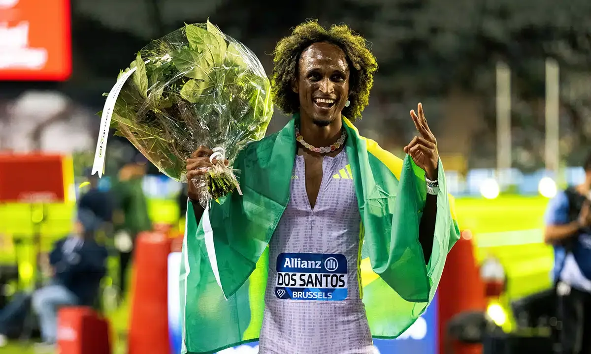 Brasileiros competem em 17 modalidades neste sábado (5)