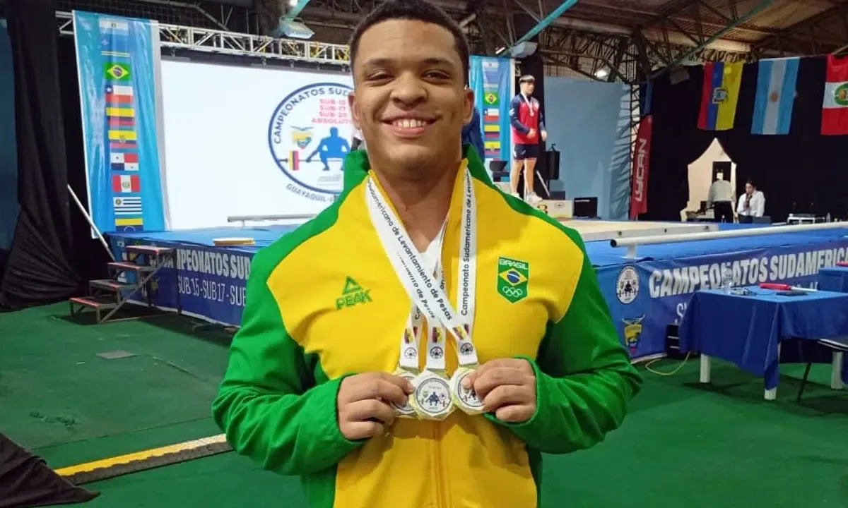 Brasil conquista prata com Gabriel Portela na categoria acima de 110 kg