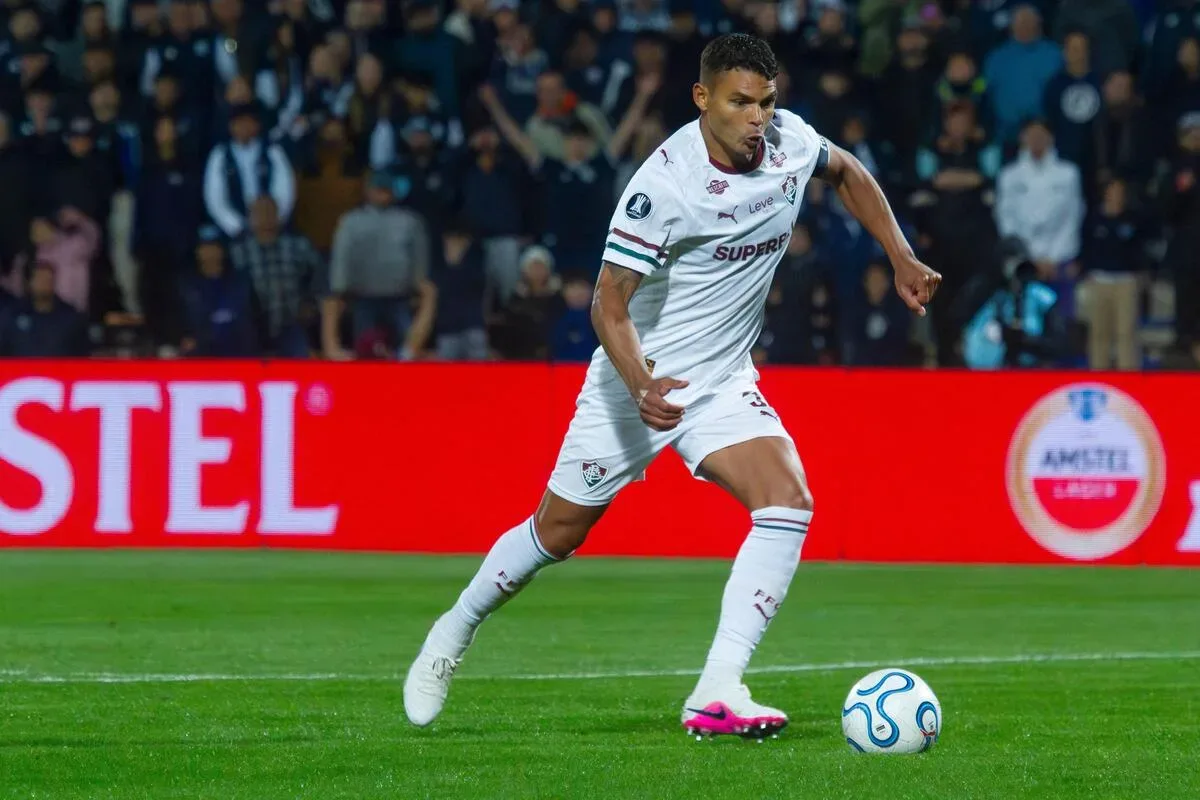 Thiago Silva pede cautela a Ancelotti na renovação da Seleção