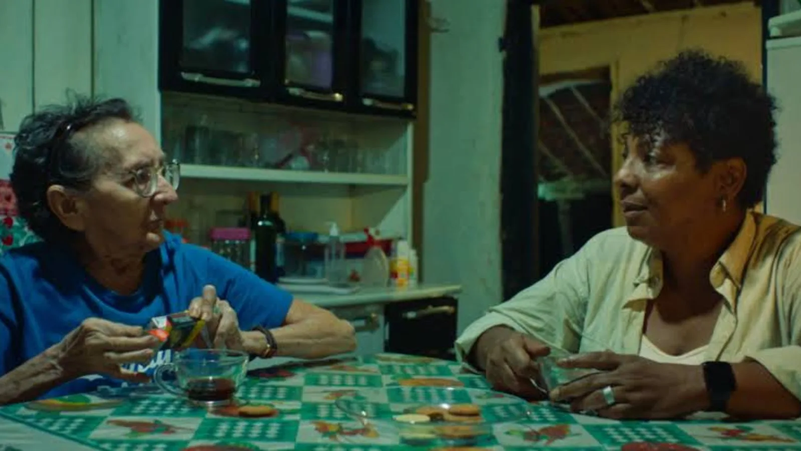 Yellow Cake ganha trailer antes da estreia nos cinemas brasileiros