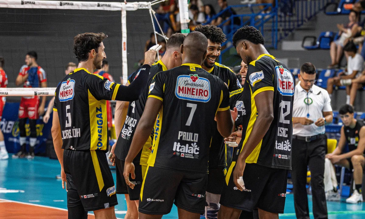 Praia Clube vence JF Vôlei na estreia do Mineiro masculino