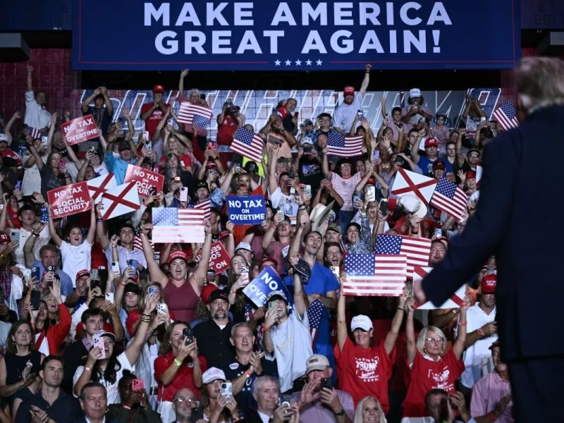 Disputa pelo Senado em Ohio ganha força com visita de Trump neste sábado