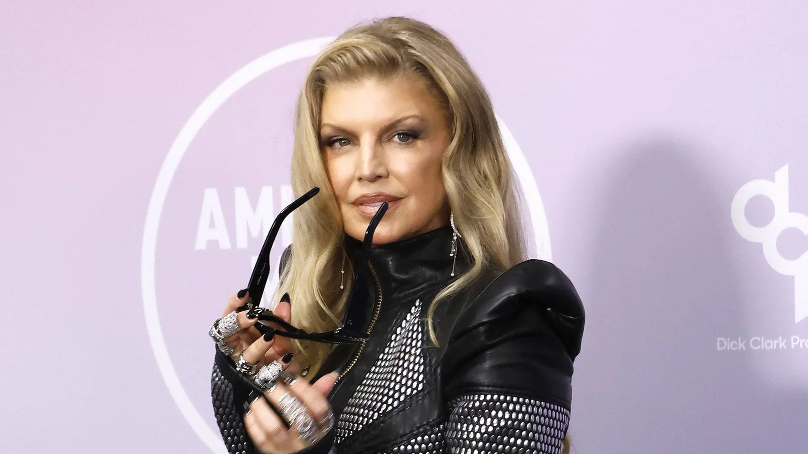 Fergie deixou o Black Eyed Peas após foco na maternidade