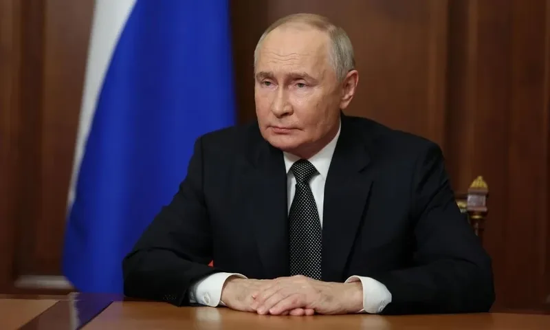 Putin discute plano de paz com enviados dos Estados Unidos