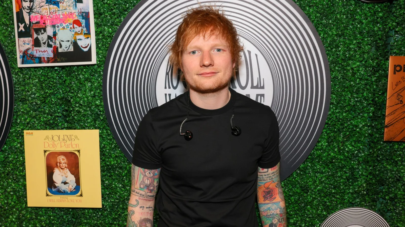 Choro de Ed Sheeran no palco provoca críticas nas redes sociais