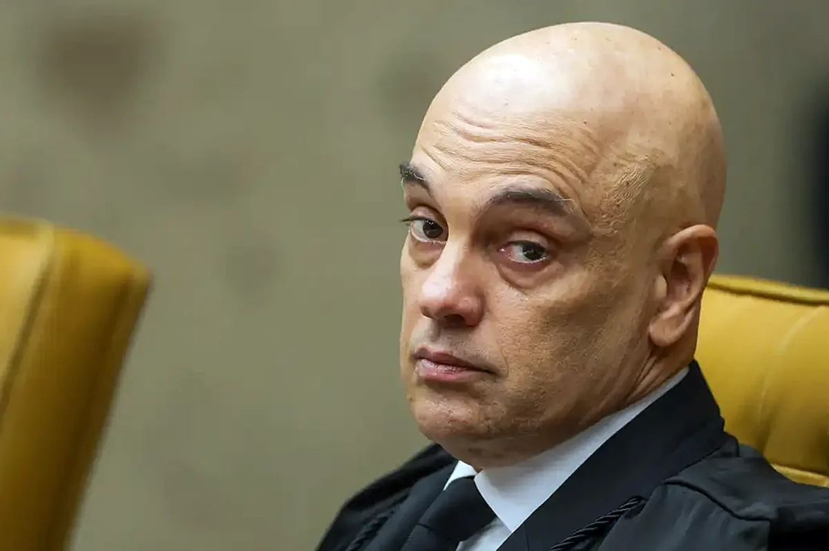 Moraes pede fim de sigilo em investigação sobre pagamentos do Banco Master