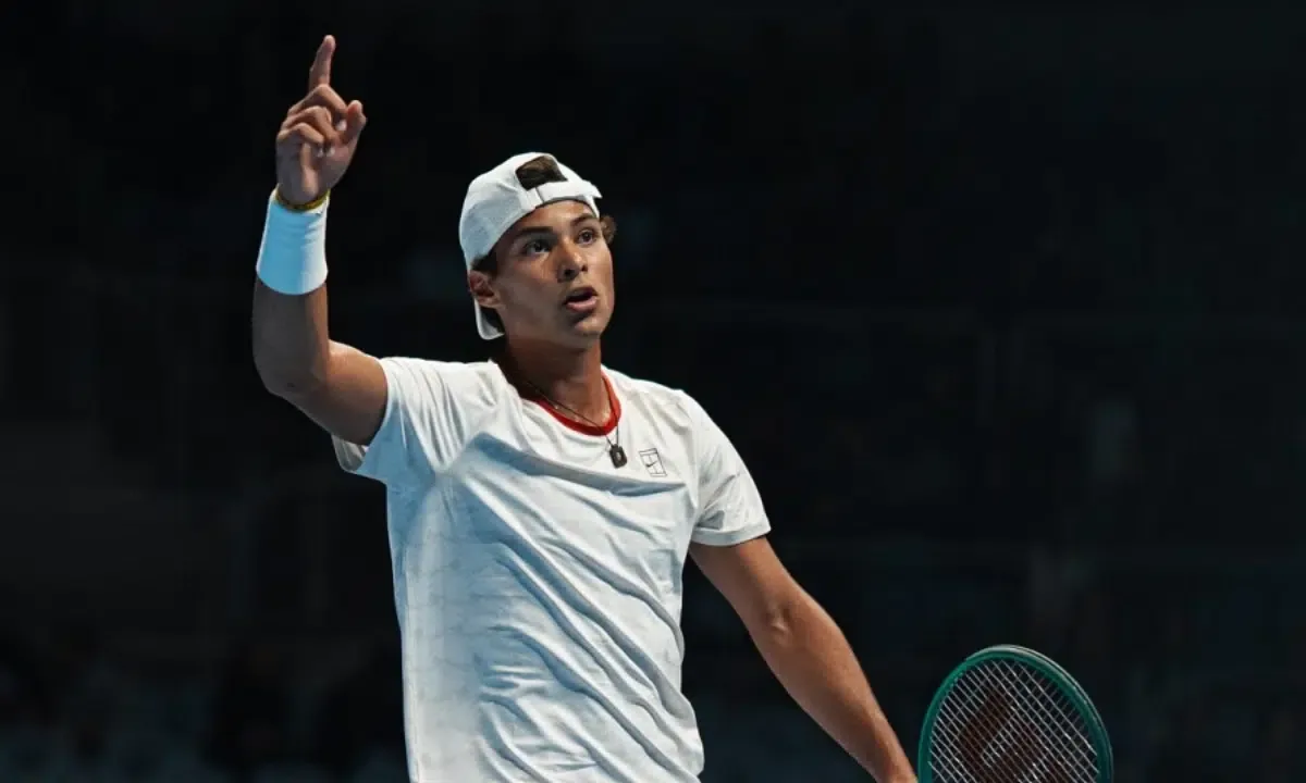 Guto Miguel vence simples e duplas no US Open Júnior