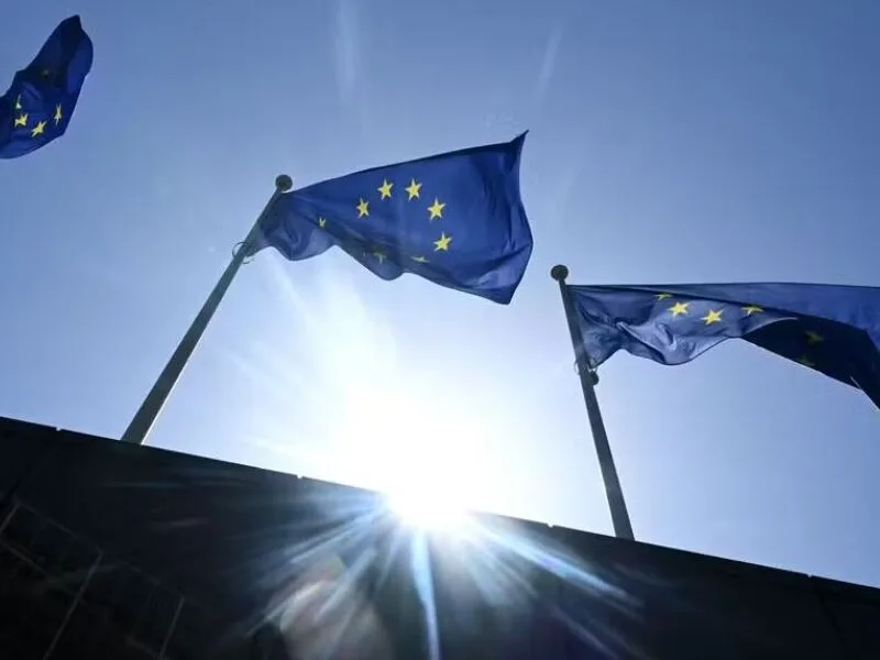 UE prepara novas negociações com a Ucrânia após lei sobre minorias