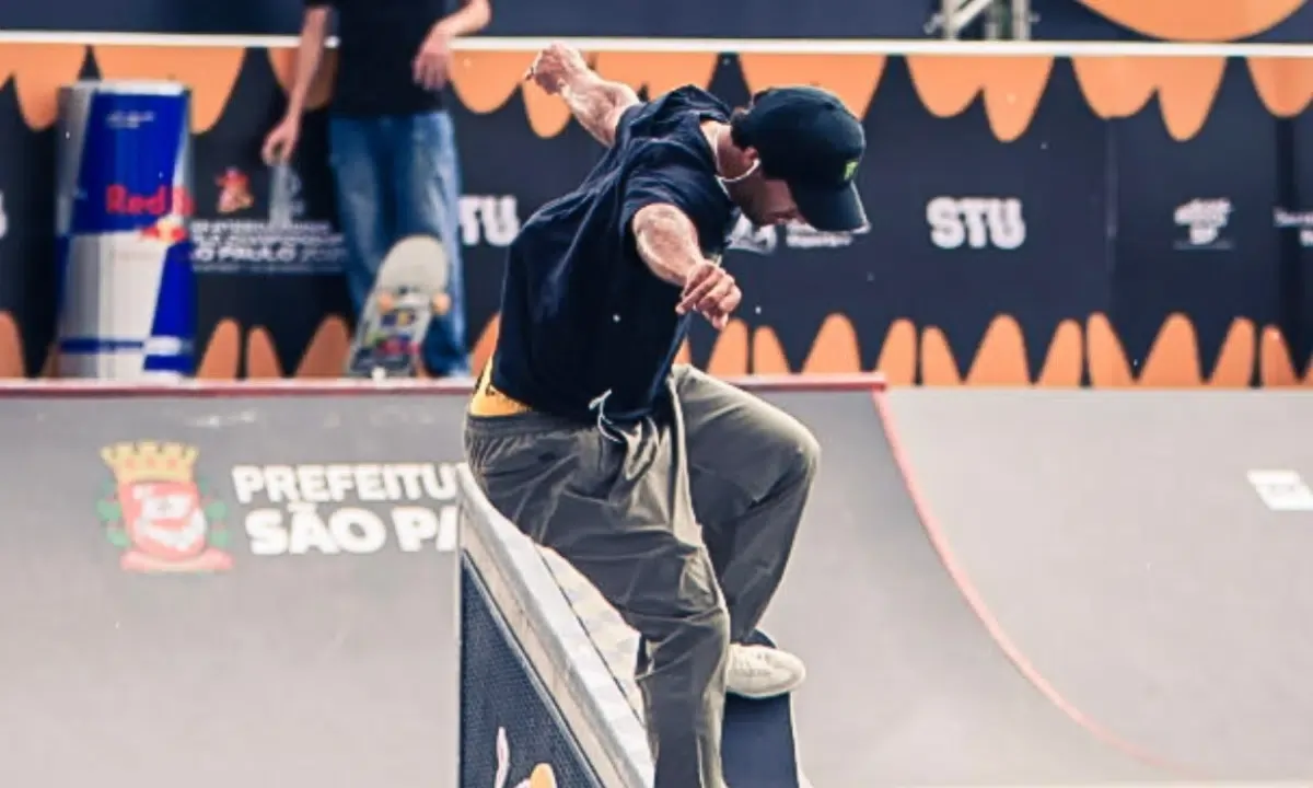 Agenda esportiva de quarta tem Mundial de skate e final paulista de vôlei