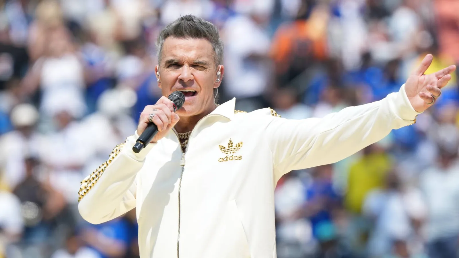 Robbie Williams fala sobre reabilitação após 20 anos sem shows na América do Sul