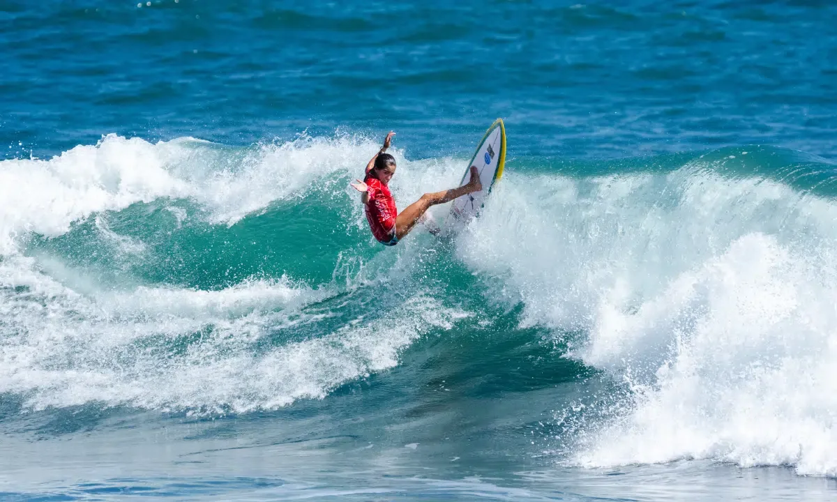 Brasil coloca cinco atletas na terceira rodada do Mundial Júnior de Surfe