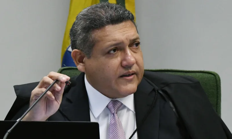 TSE suspende canal ligado a Janones por desinformação eleitoral