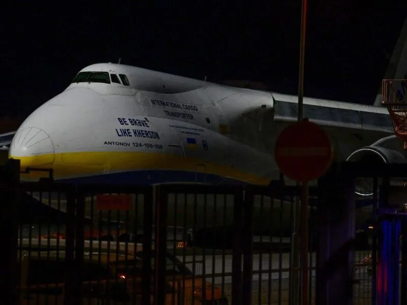 Moscou exige saída de funcionários alemães após fechar consulado em São Petersburgo
