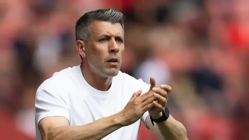 Internacional demite Pezzolano após derrota para o São Paulo