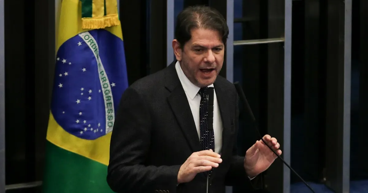 Cid Gomes confirma candidatura ao Senado pelo Ceará