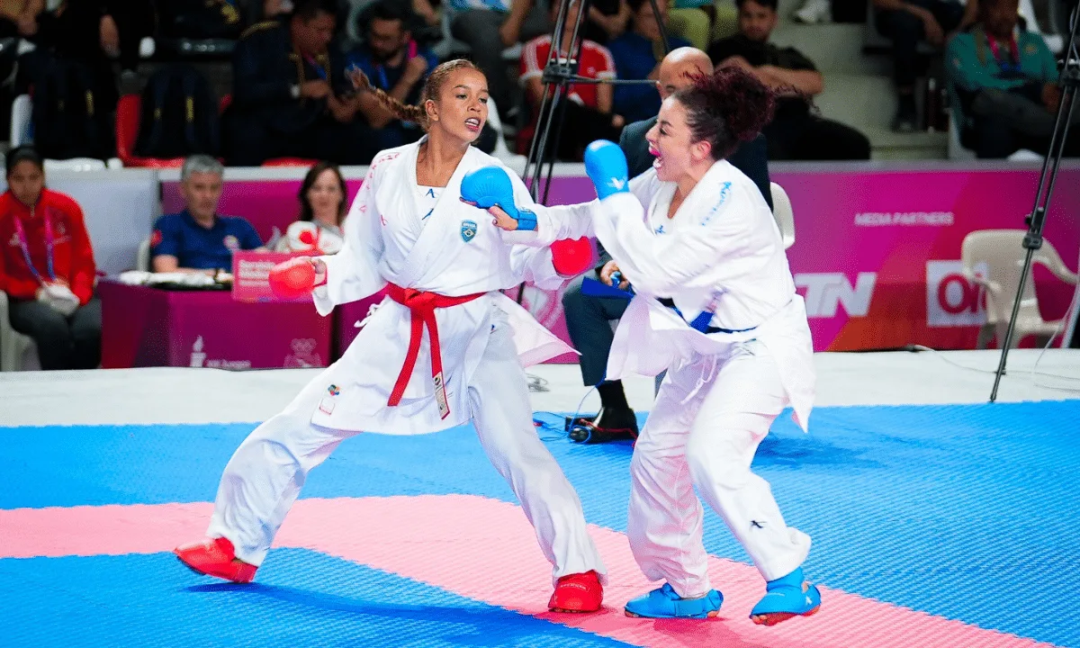 Nathalia Moraes conquista bronze no caratê em Santa Fé
