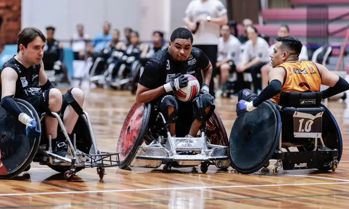 Ronins vence Gladiadores e garante vaga na semifinal do Brasileiro