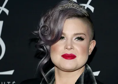 Kelly Osbourne conta o que ouviu do pai três dias antes da morte
