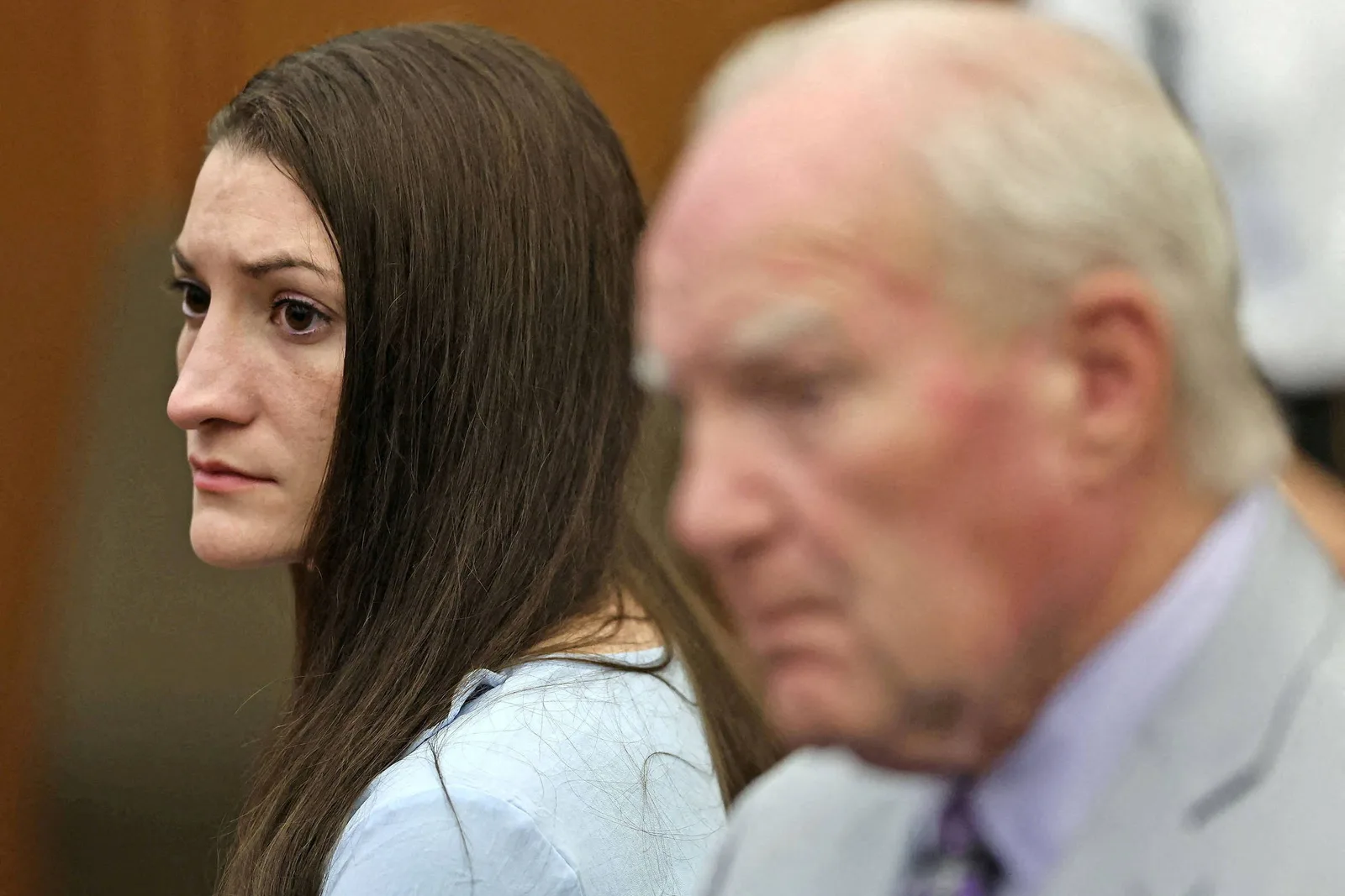 Impasse no júri encerra julgamento de Lindsay Clancy nos Estados Unidos