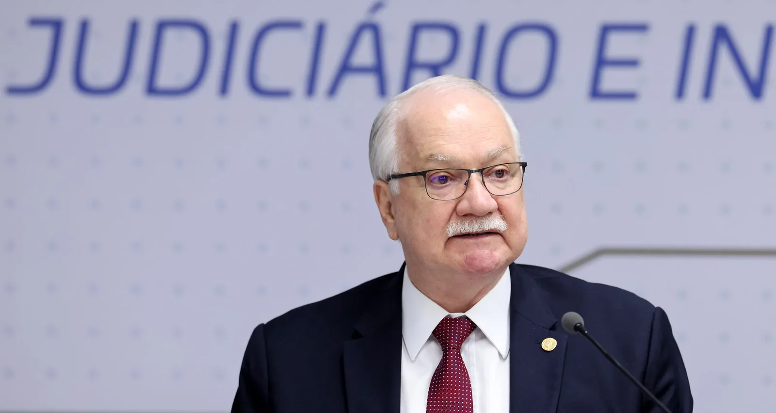 Fachin diz que STF terá de avaliar pedido da PGR sobre investigação