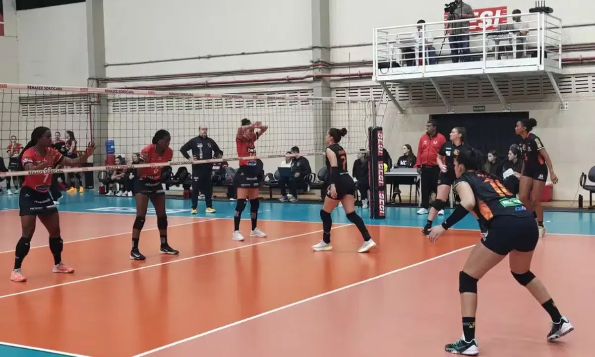 Sesi Bauru vence em Sorocaba e assume liderança do Paulista feminino